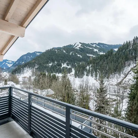 Modern In Near Ski Area Saalbach-Hinterglemm